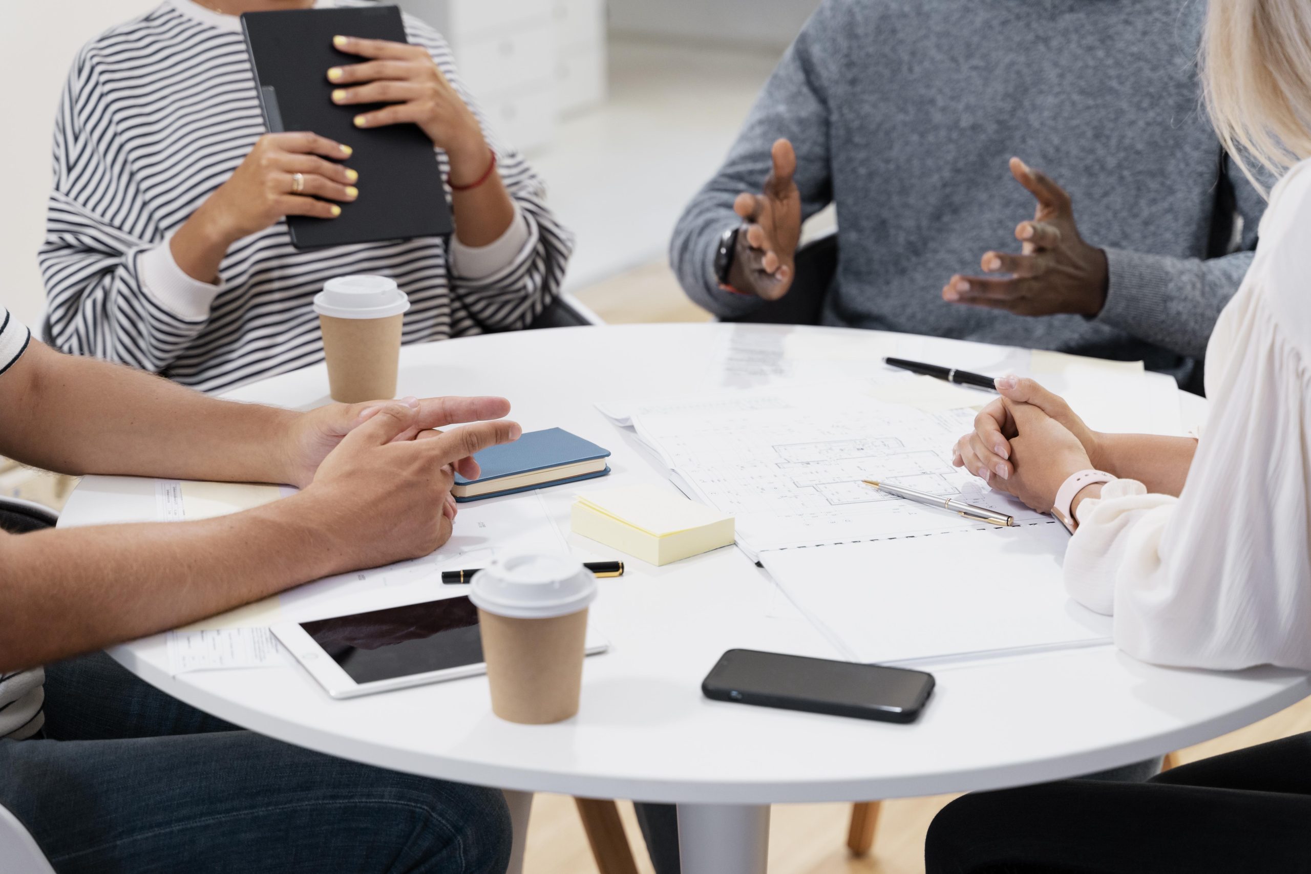 Claves del traspaso de empresa familiar: Fiscalidad, contabilidad y legalidad